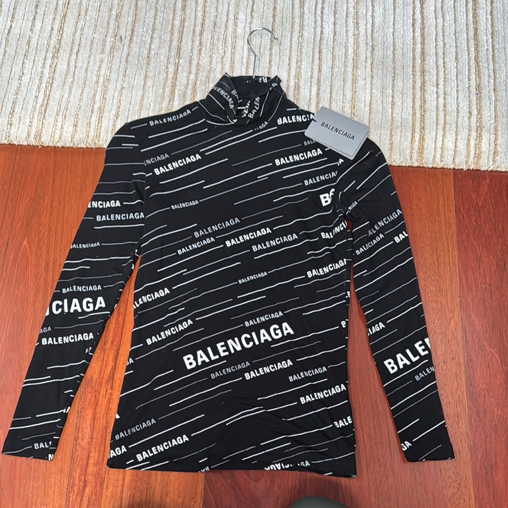 Balenciaga Black and White Logo Turtleneck. Xs